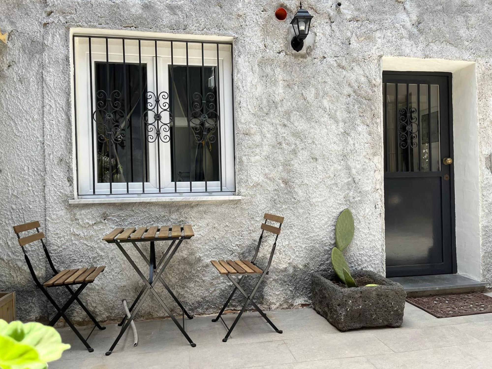 Il Cortiletto Apartment Catania Luaran gambar